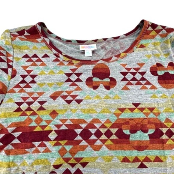 LuLaRoe Gigi Top Fitted Vibrant Geometric Disney Minnie Mouse Size 2XL - Picture 1 of 7